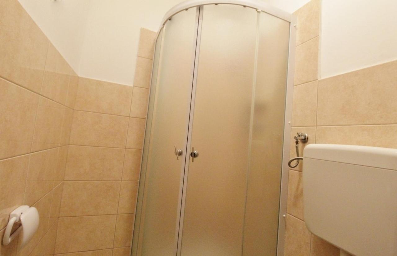 Apartments Zambratija With Sea View Екстериор снимка