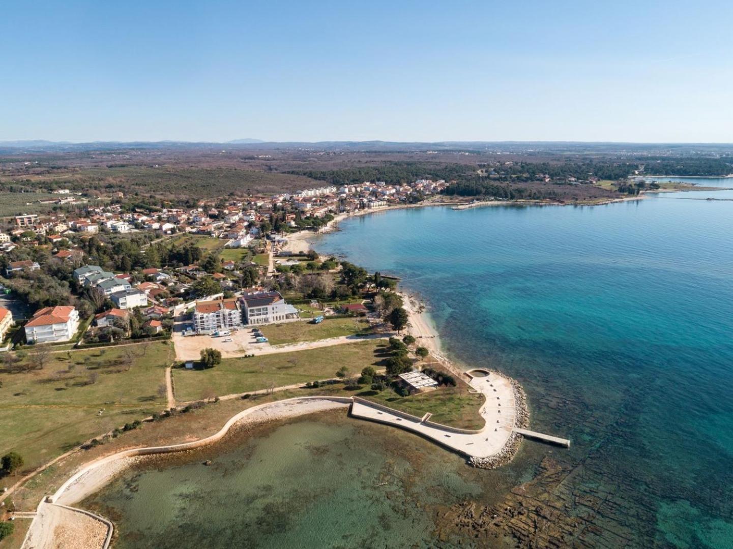 Apartments Zambratija With Sea View Екстериор снимка